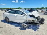 2024 KIA Forte фото