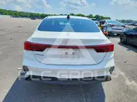 2024 KIA Forte фото
