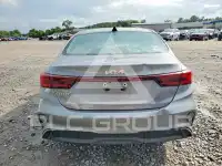 2024 KIA Forte фото
