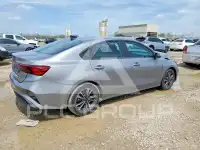 2024 KIA Forte фото