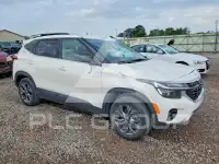 2024 KIA Seltos photo