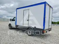 2024 Ford E-350 фото
