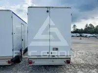 2024 Ford E-350 фото