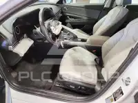 2024 Hyundai Elantra фото