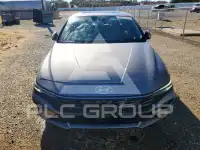 2024 Hyundai Elantra фото