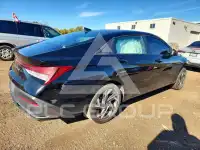 2024 Hyundai Elantra фото