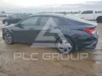2024 Hyundai Elantra фото