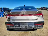 2024 Hyundai Elantra photo