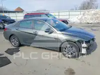 2024 Hyundai Elantra фото