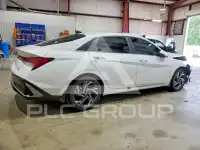 2024 Hyundai Elantra фото