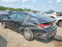 2024 Hyundai Elantra фото
