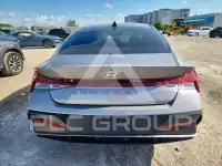 2024 Hyundai Elantra фото
