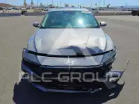 2024 Hyundai Elantra фото