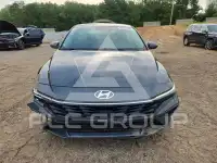 2024 Hyundai Elantra фото