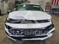 2024 Hyundai Elantra фото