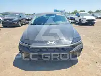 2024 Hyundai Elantra фото