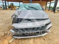 2024 Hyundai Elantra фото