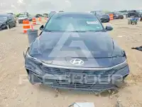 2024 Hyundai Elantra photo