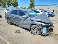 2024 Hyundai Elantra фото
