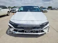 2024 Hyundai Elantra фото