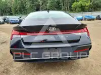 2024 Hyundai Elantra фото
