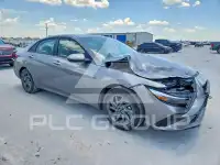 2024 Hyundai Elantra фото