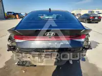 2024 Hyundai Elantra фото
