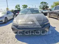 2024 Hyundai Elantra фото
