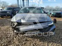 2024 Hyundai Elantra photo