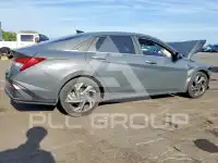 2024 Hyundai Elantra photo