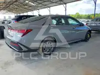 2024 Hyundai Elantra фото