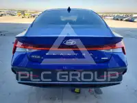 2024 Hyundai Elantra фото