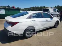2024 Hyundai Elantra фото