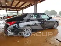 2024 Hyundai Elantra фото