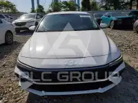 2024 Hyundai Elantra photo