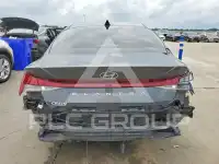 2024 Hyundai Elantra фото