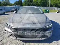 2024 Hyundai Elantra фото