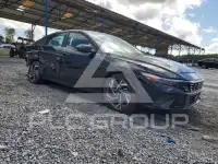 2024 Hyundai Elantra photo