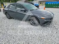 2024 Hyundai Elantra фото