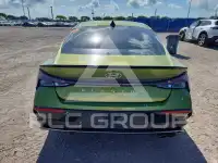 2024 Hyundai Elantra фото