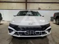 2024 Hyundai Elantra фото