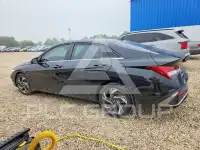 2024 Hyundai Elantra photo
