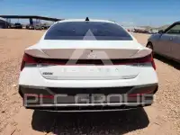 2024 Hyundai Elantra фото