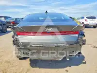 2024 Hyundai Elantra фото