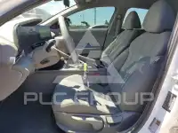 2024 Hyundai Elantra photo