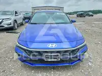 2024 Hyundai Elantra photo