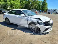 2024 Hyundai Elantra фото