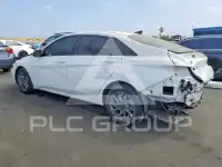 2024 Hyundai Elantra photo