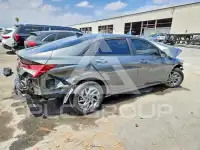 2024 Hyundai Elantra фото