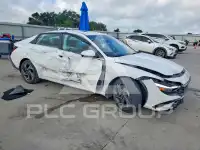 2024 Hyundai Elantra фото
